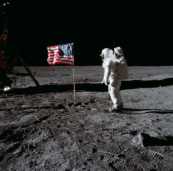 Astronaut Buzz Aldrin on the Moon, NASA image GPN-2001-000012 by Neil A. Armstrong