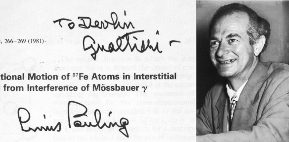 Linus Pauling (c. 1954) with his autograph